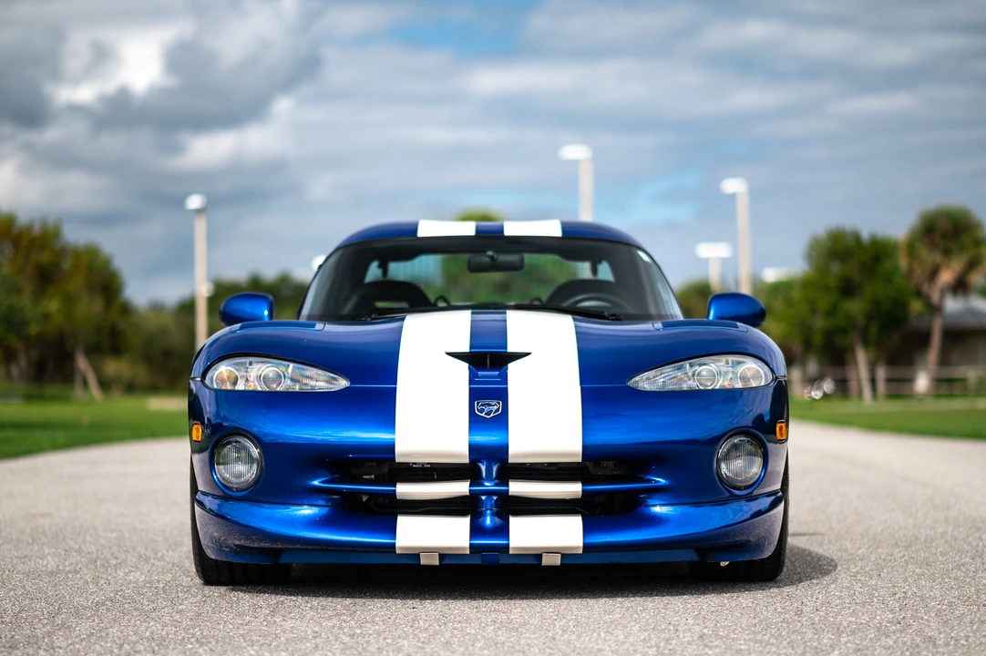 1997 Dodge Viper GTS 2nd Gen - Image 16 of 31