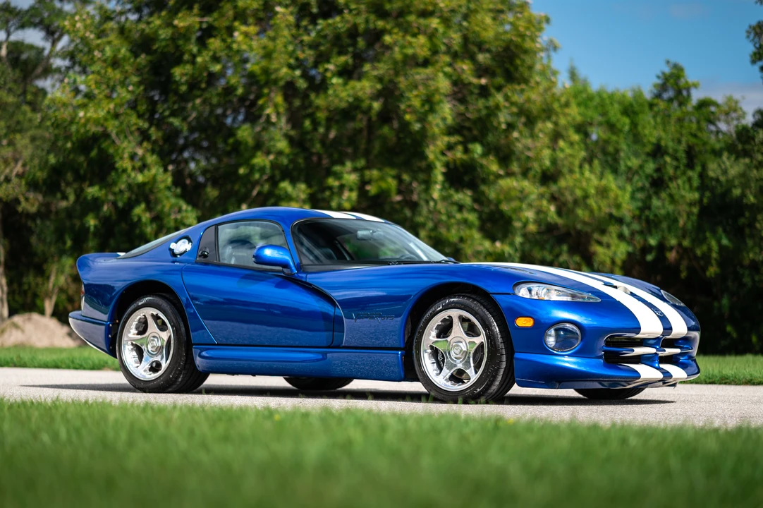 1997 Dodge Viper GTS 2nd Gen - Image 23 of 31