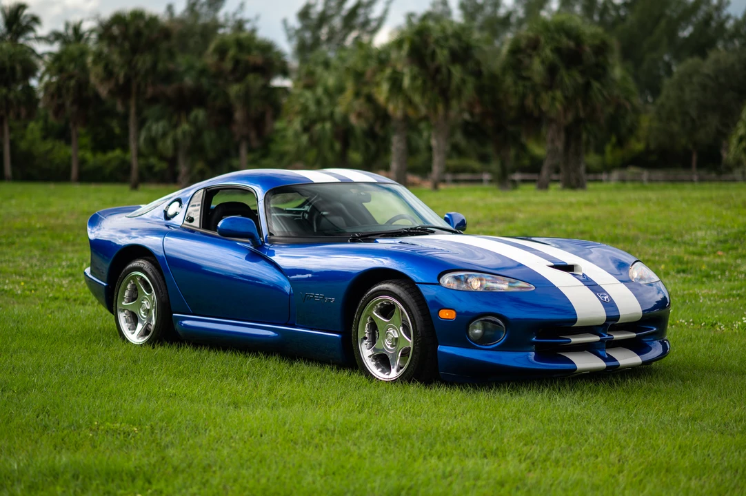 1997 Dodge Viper GTS 2nd Gen - Image 22 of 31