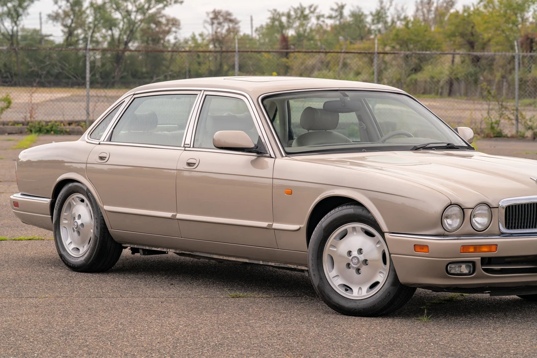 1997 Jaguar X300 XJ - Image 24 of 31