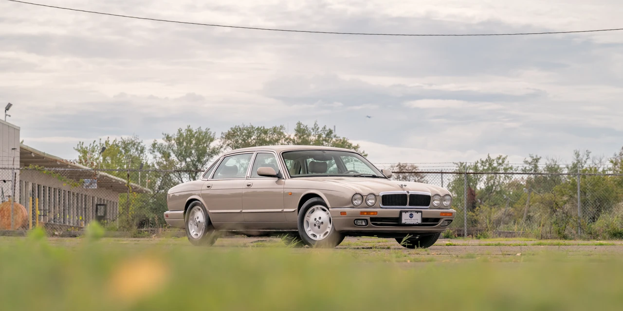 1997 Jaguar X300 XJ - Image 3 of 31