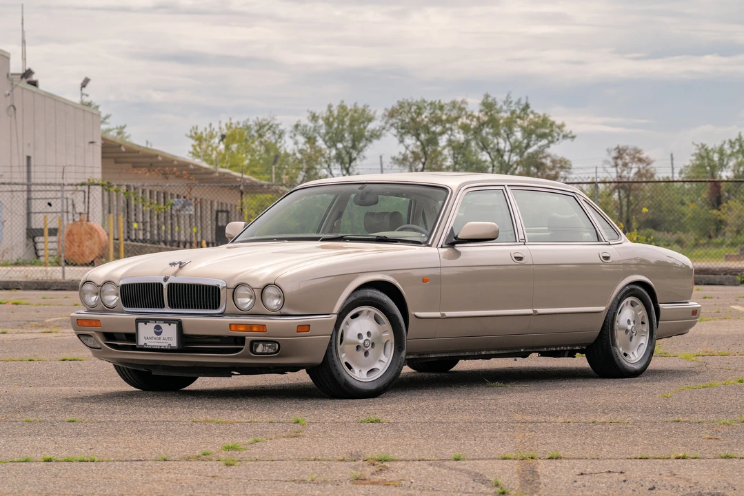 1997 Jaguar X300 XJ - Image 11 of 31