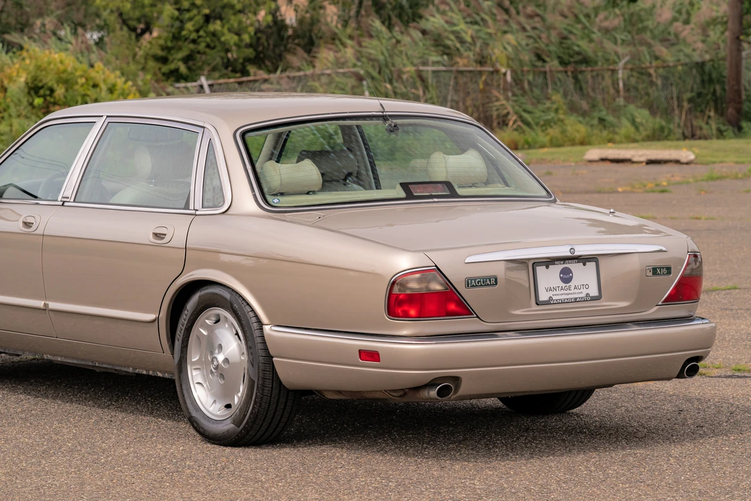 1997 Jaguar X300 XJ - Image 29 of 31