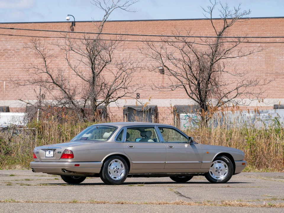 1997 Jaguar X300 XJ - Image 5 of 31