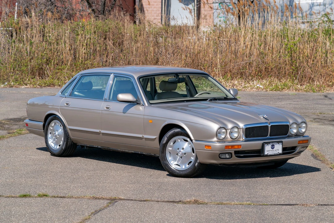 1997 Jaguar X300 XJ - Image 18 of 31