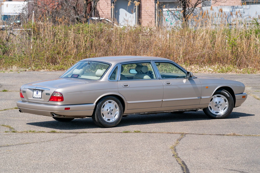 1997 Jaguar X300 XJ - Image 15 of 31
