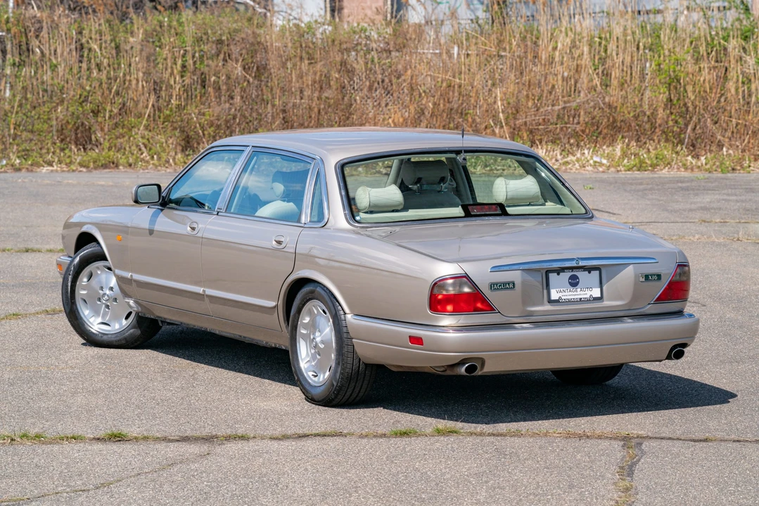 1997 Jaguar X300 XJ - Image 11 of 31