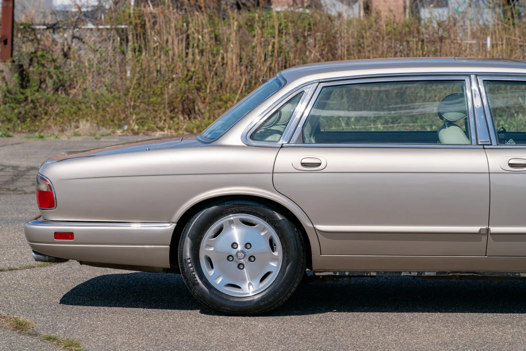 1997 Jaguar X300 XJ - Image 31 of 31