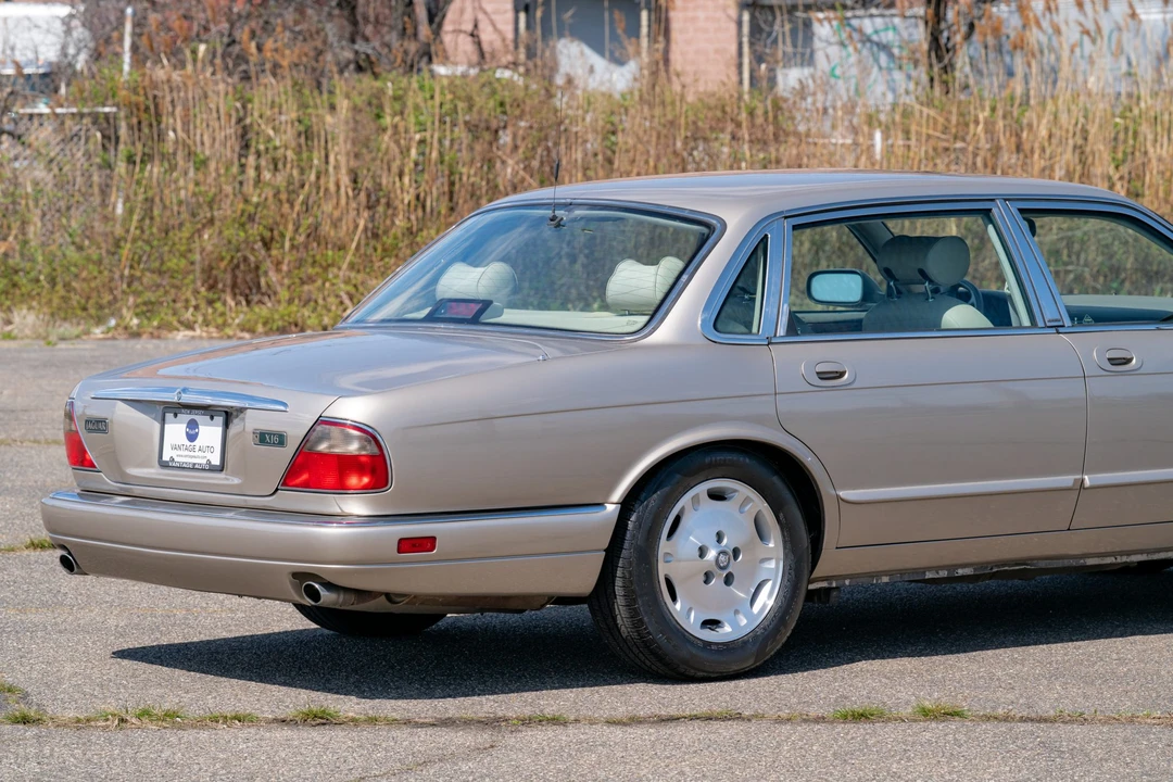 1997 Jaguar X300 XJ - Image 29 of 31