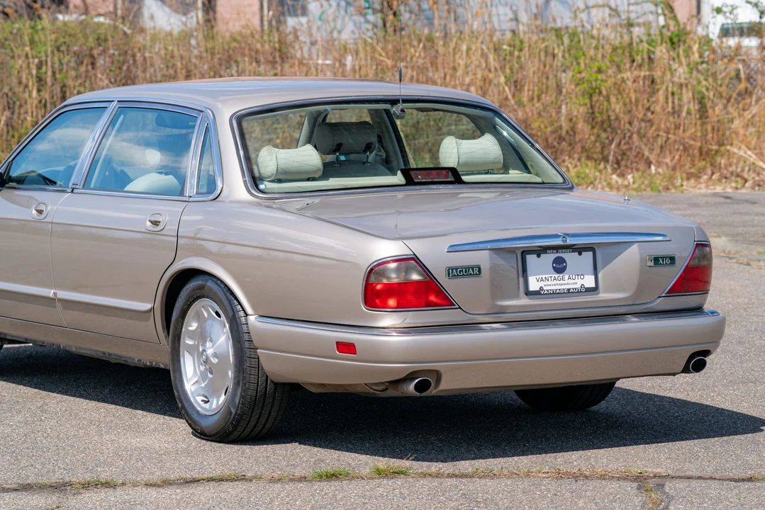 1997 Jaguar X300 XJ - Image 28 of 31