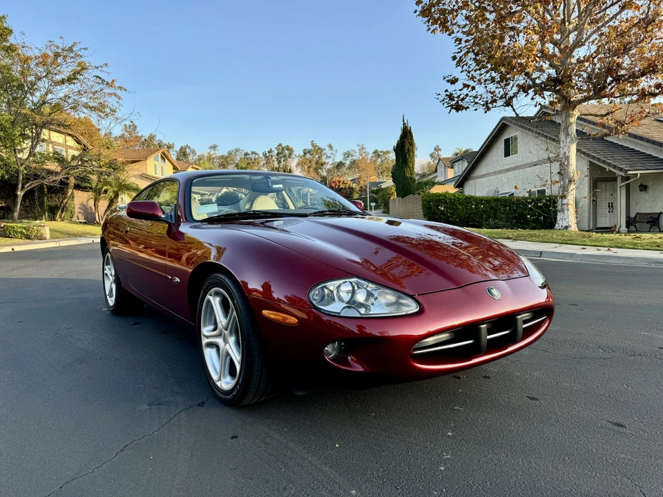 1997 Jaguar X100 XK8 - Image 2 of 31