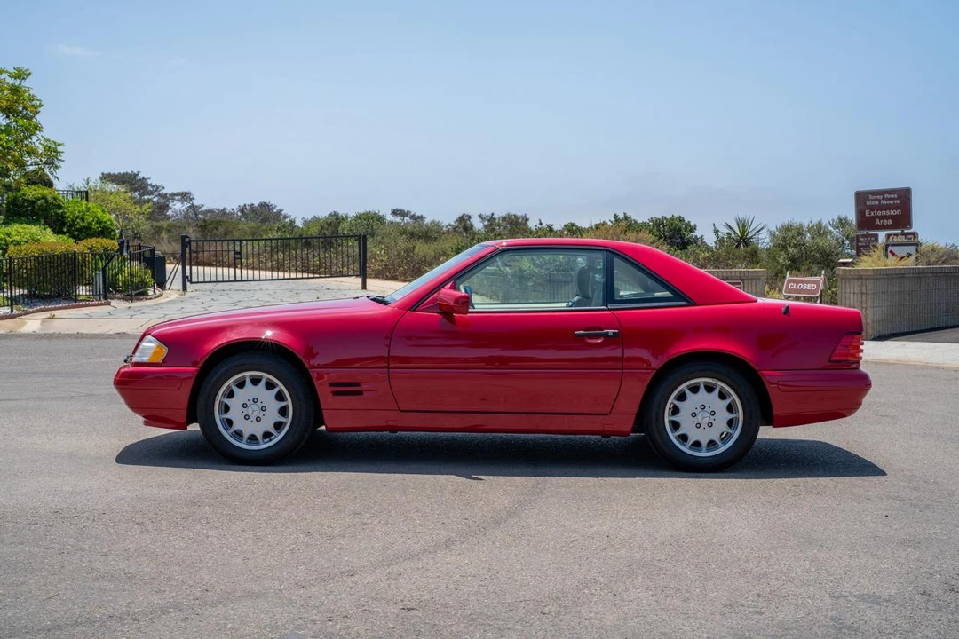 1998 Mercedes-Benz R129 SL-Class - Image 11 of 31