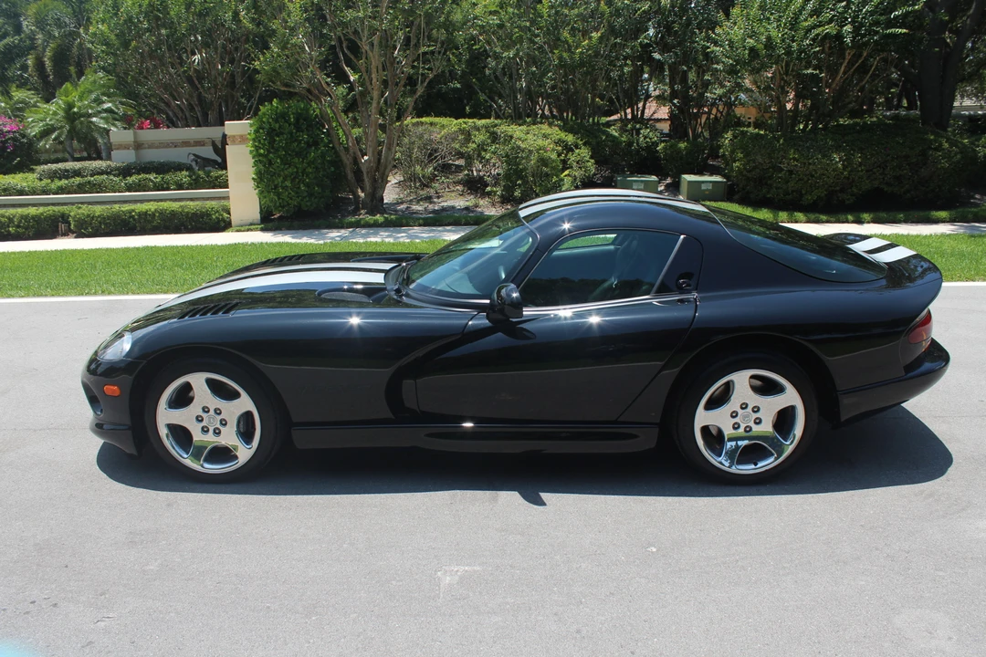1999 Dodge Viper GTS 2nd Gen - Image 11 of 31
