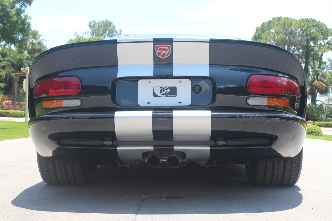 1999 Dodge Viper GTS 2nd Gen - Image 18 of 31