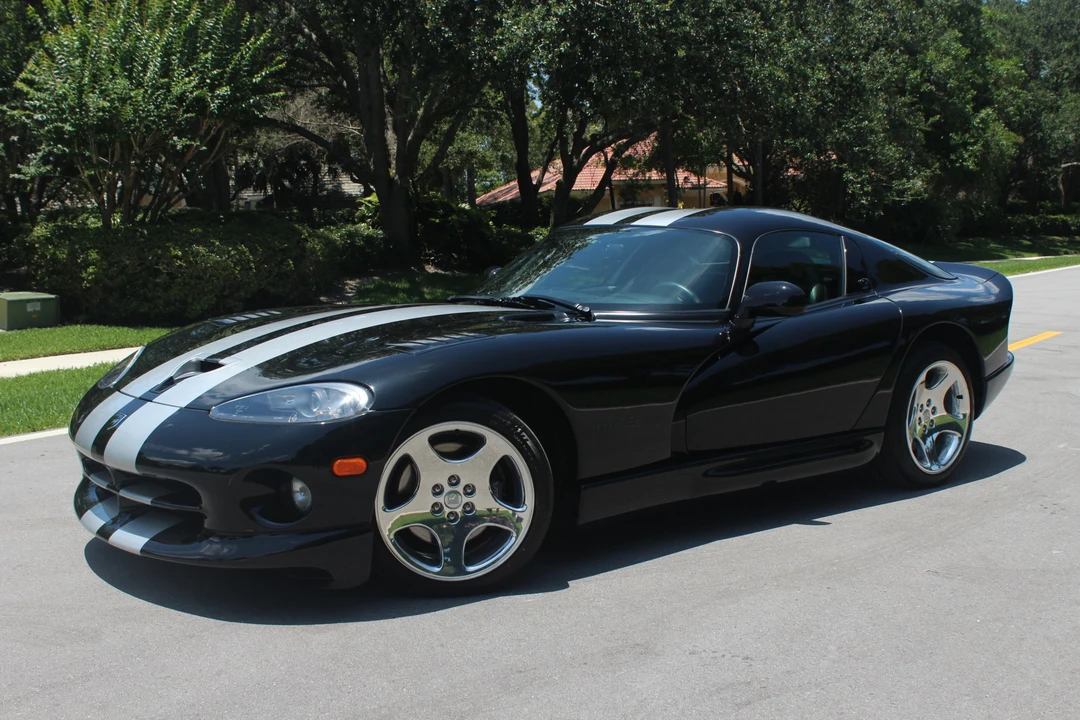1999 Dodge Viper GTS 2nd Gen - Image 9 of 31