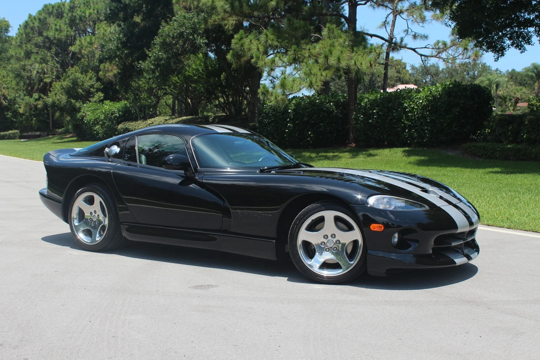 1999 Dodge Viper GTS 2nd Gen - Image 24 of 31