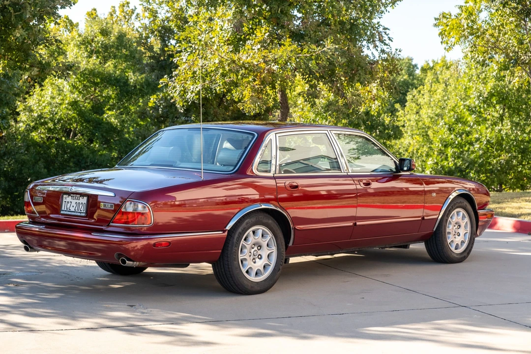 1999 Jaguar X308 XJ - Image 10 of 31