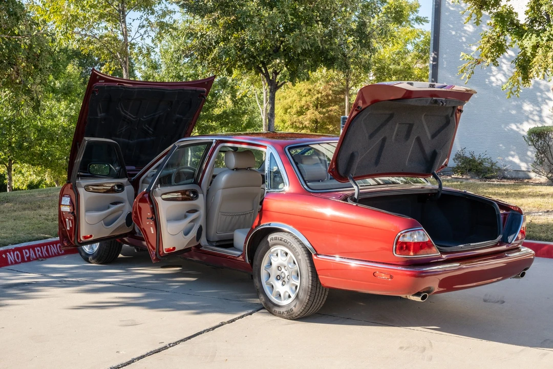 1999 Jaguar X308 XJ - Image 14 of 31