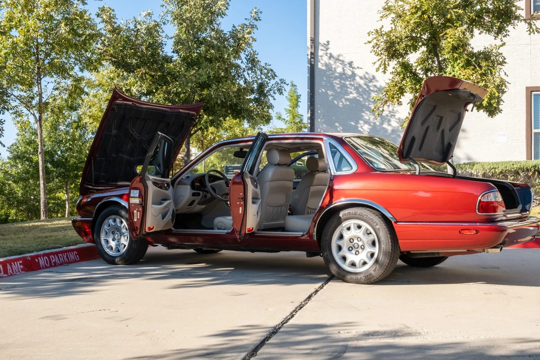 1999 Jaguar X308 XJ - Image 15 of 31