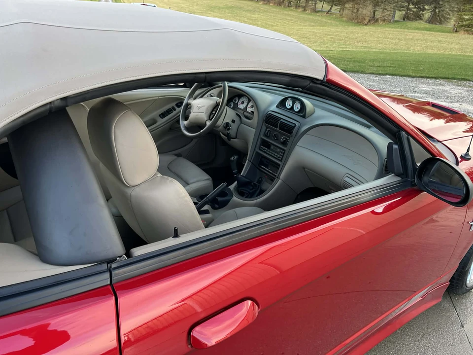 2000 Ford SN95 Mustang - Image 23 of 31