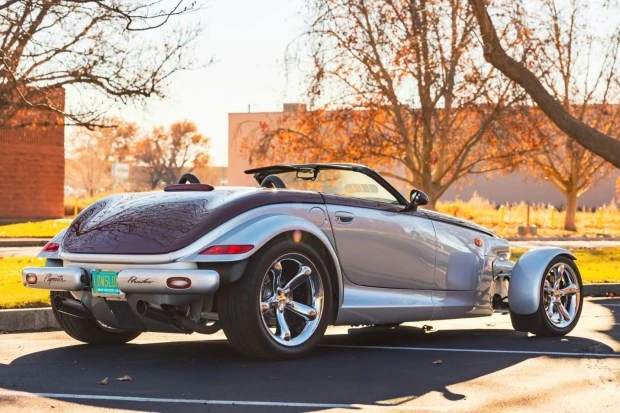 2000 Plymouth Prowler - Image 2 of 8