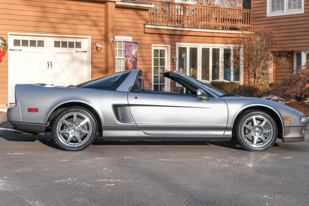 2001 Acura NA2 NSX - Image 12 of 31
