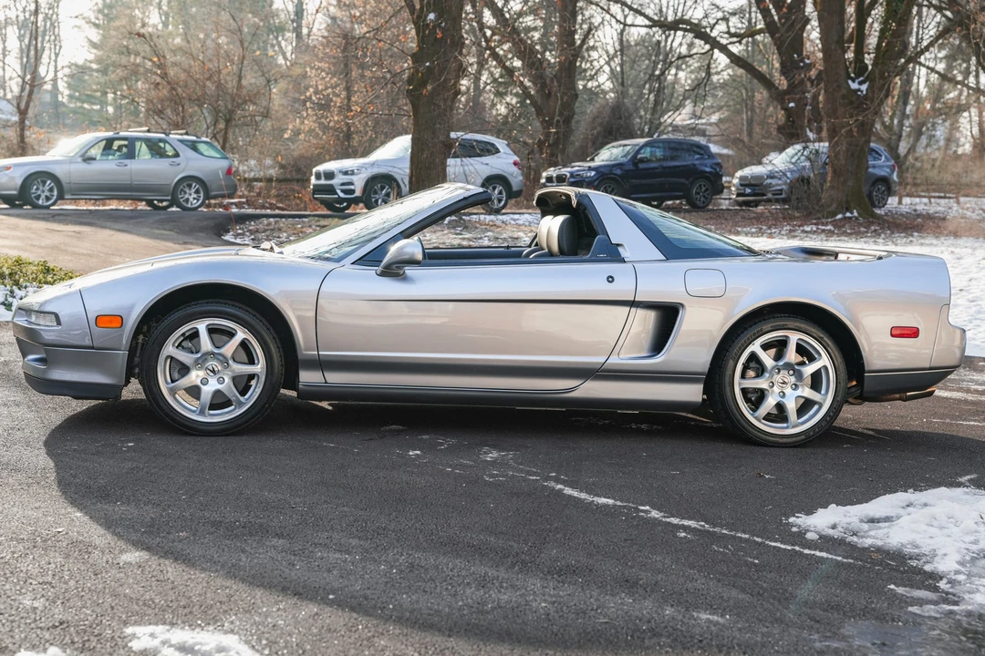 2001 Acura NA2 NSX - Image 16 of 31
