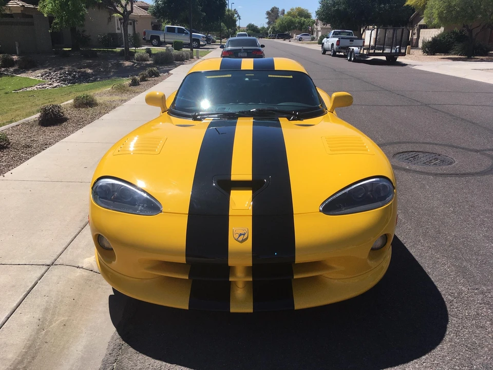 2001 Dodge Viper GTS 2nd Gen - Image 2 of 31