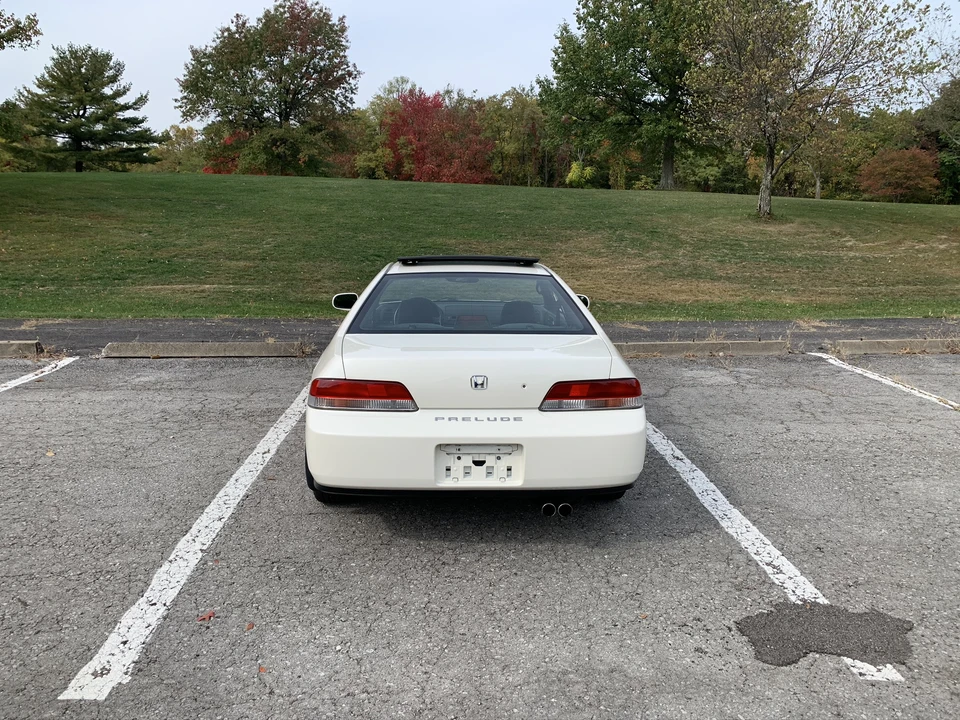 2001 Honda Prelude 5th Gen - Image 11 of 31