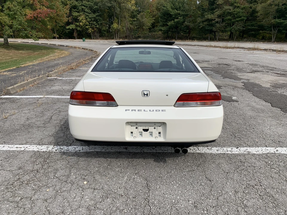 2001 Honda Prelude 5th Gen - Image 12 of 31