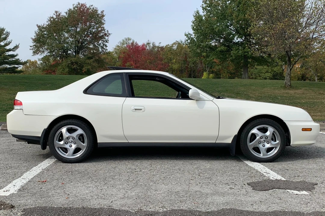 2001 Honda Prelude 5th Gen - Image 18 of 31
