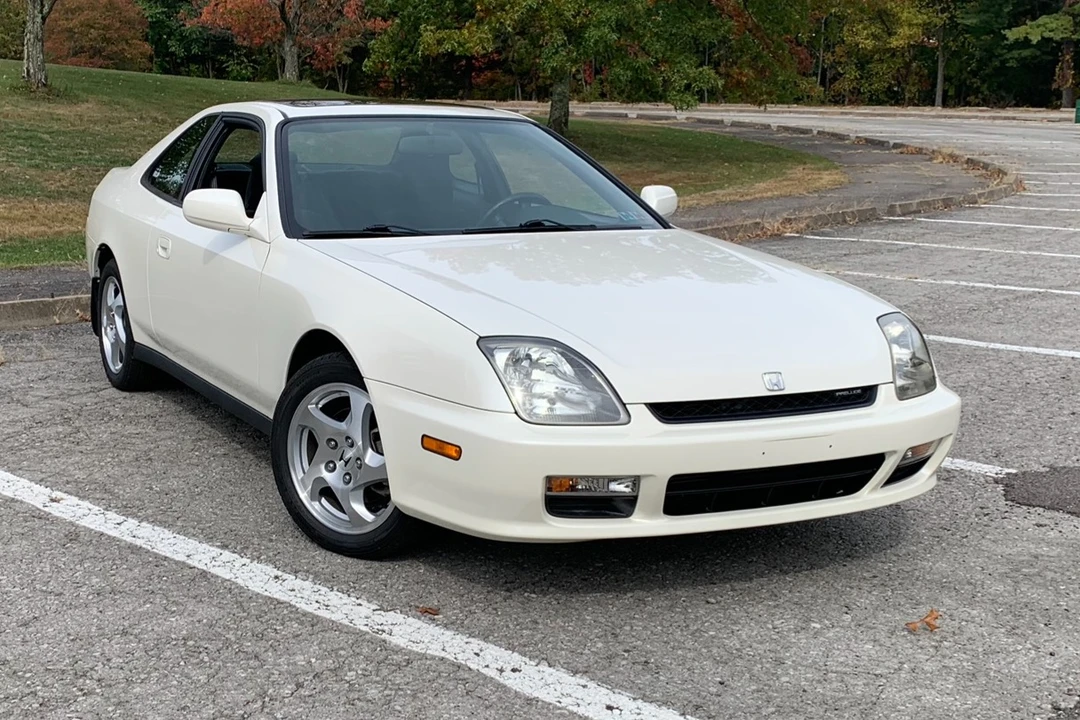 2001 Honda Prelude 5th Gen - Image 2 of 31