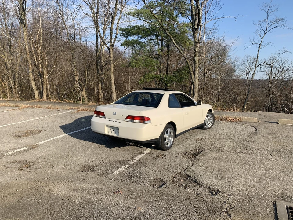 2001 Honda Prelude 5th Gen - Image 16 of 31