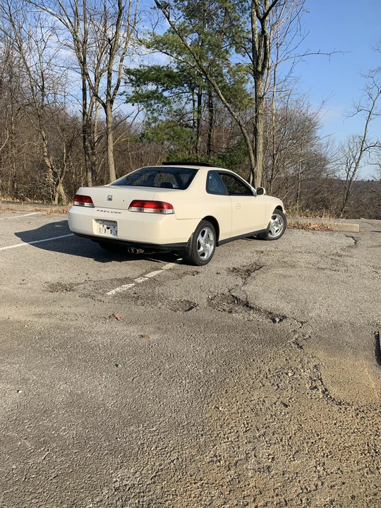 2001 Honda Prelude 5th Gen - Image 15 of 31