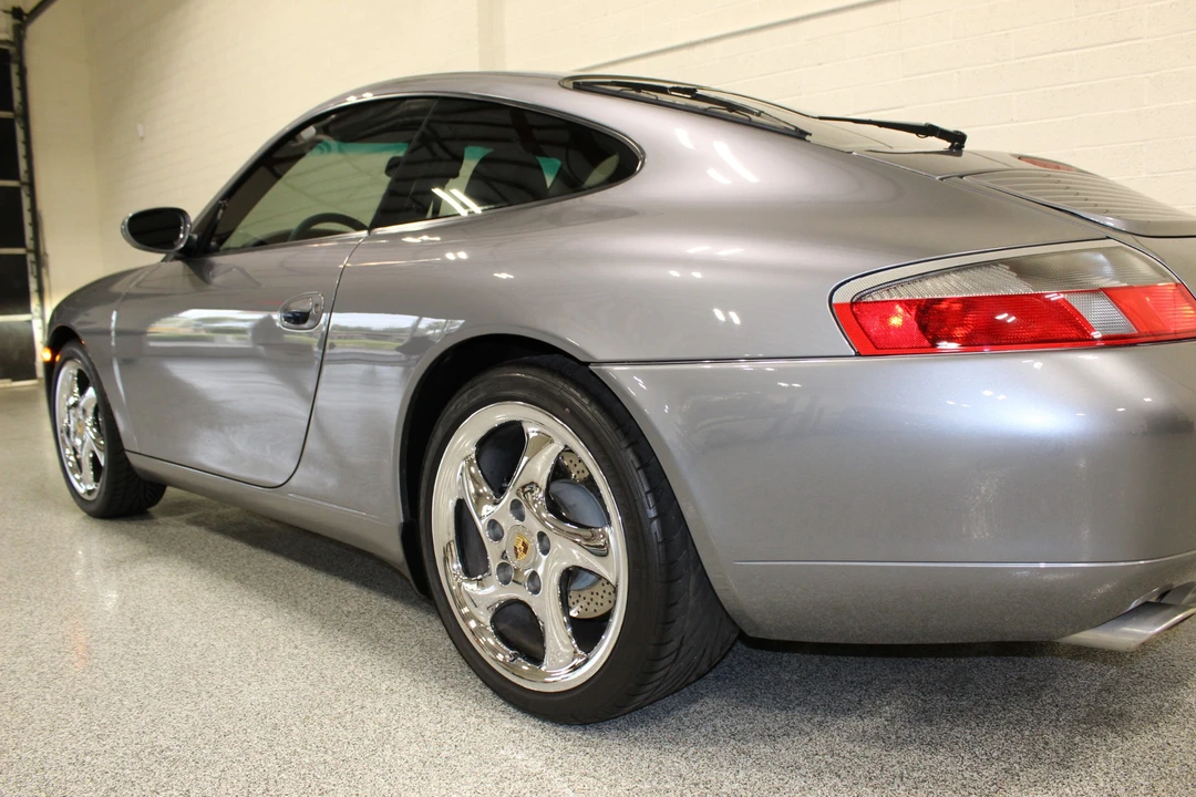2001 Porsche 996 Carrera - Image 24 of 31