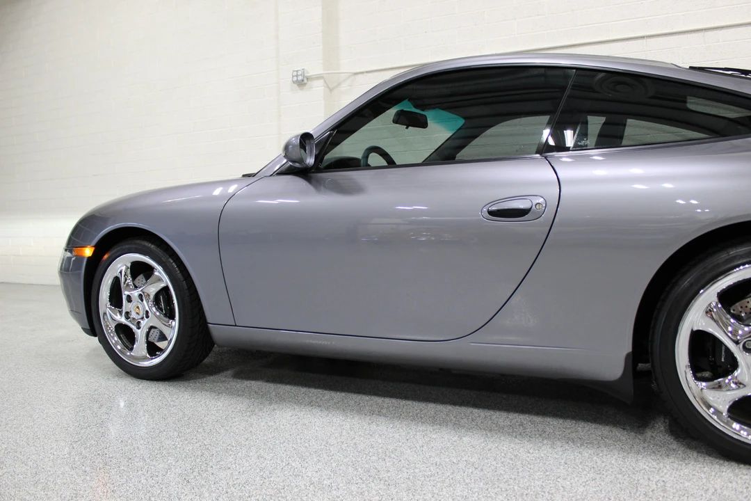 2001 Porsche 996 Carrera - Image 25 of 31