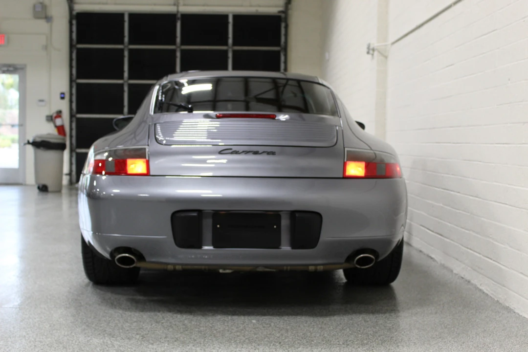 2001 Porsche 996 Carrera - Image 8 of 31