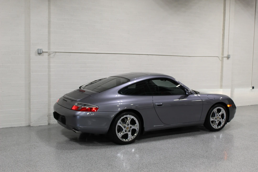 2001 Porsche 996 Carrera - Image 9 of 31
