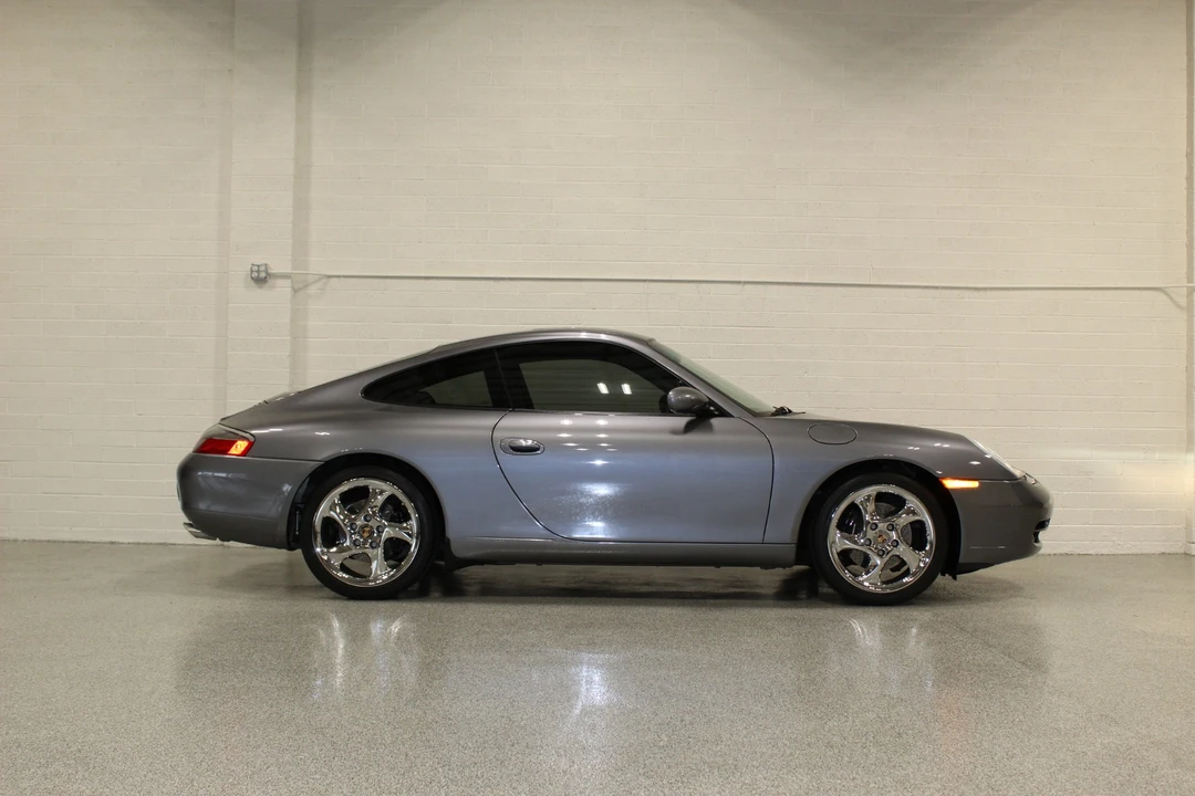 2001 Porsche 996 Carrera - Image 12 of 31