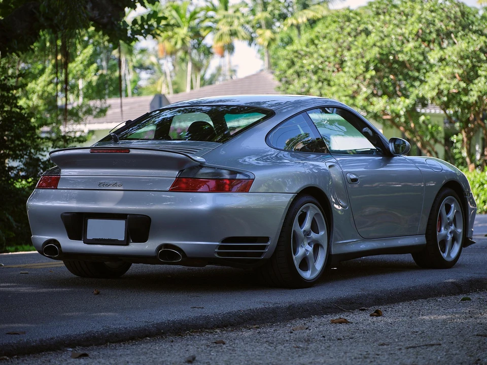 2001 Porsche 996 Turbo - Image 12 of 31