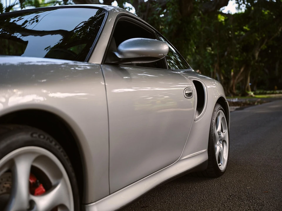 2001 Porsche 996 Turbo - Image 24 of 31