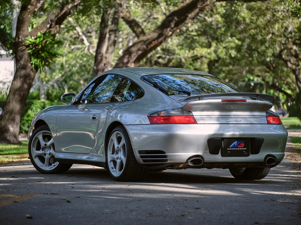 2001 Porsche 996 Turbo - Image 15 of 31