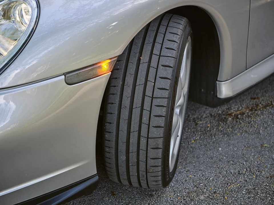 2001 Porsche 996 Turbo - Image 23 of 31