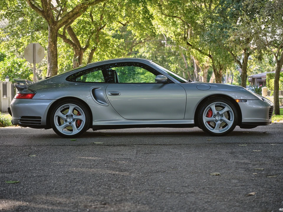 2001 Porsche 996 Turbo - Image 9 of 31