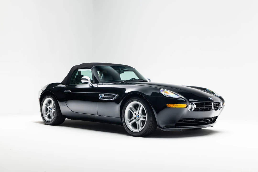 2002 BMW Z8 - Image 28 of 31