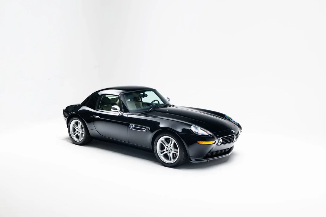 2002 BMW Z8 - Image 30 of 31