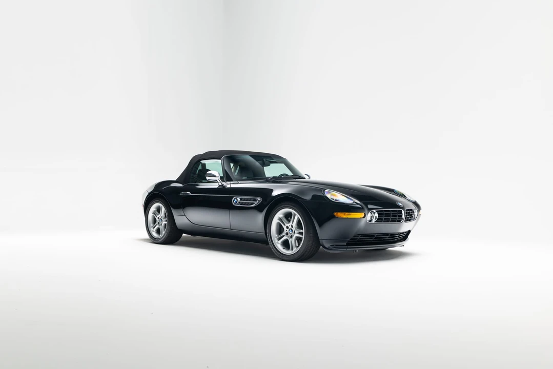 2002 BMW Z8 - Image 29 of 31