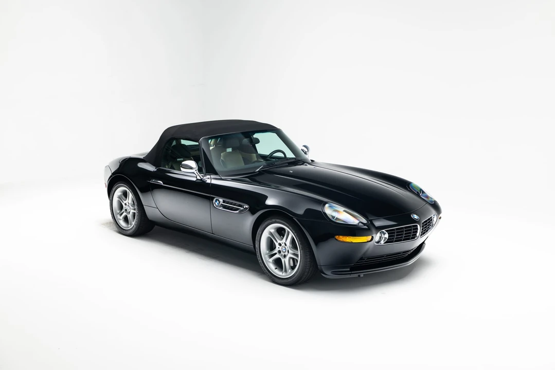 2002 BMW Z8 - Image 25 of 31