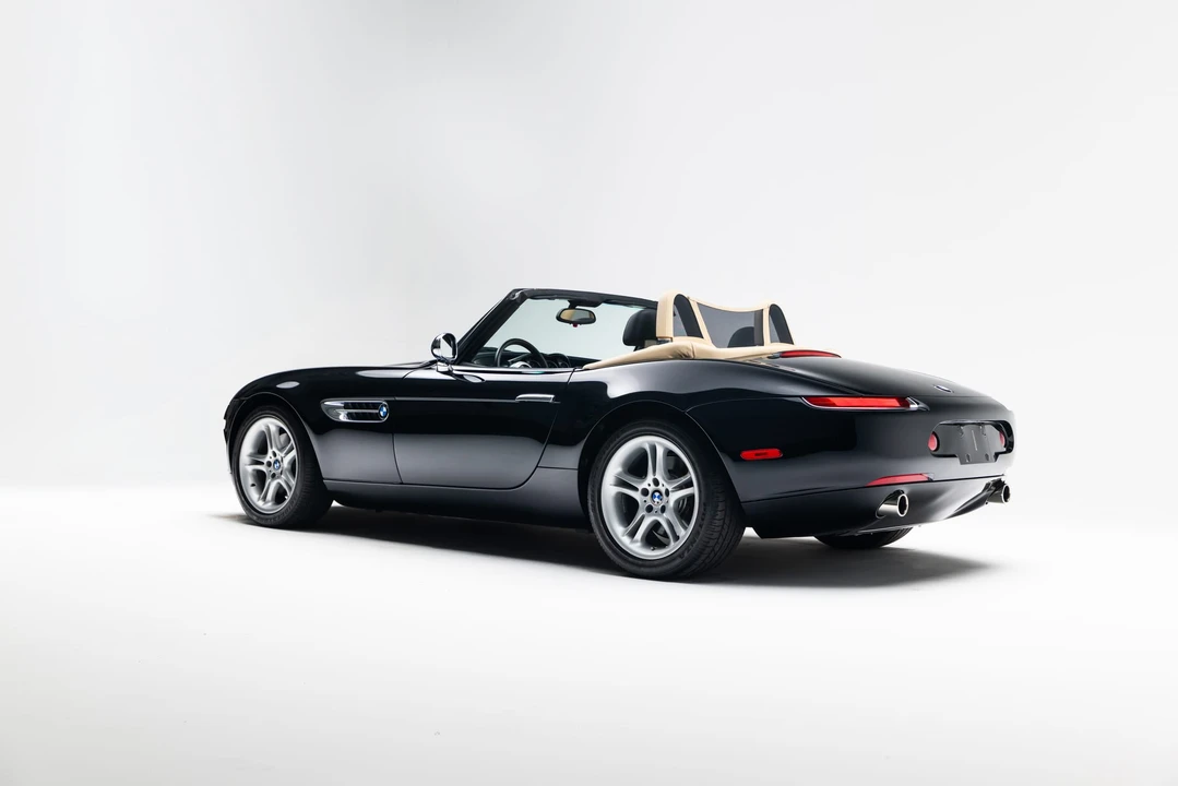 2002 BMW Z8 - Image 22 of 31