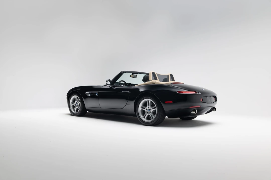2002 BMW Z8 - Image 20 of 31